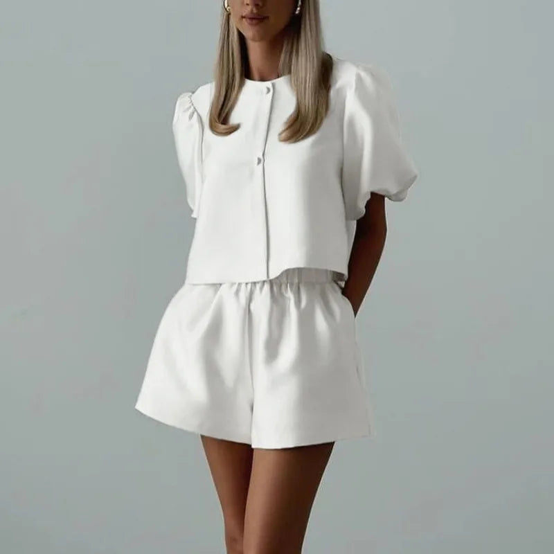 Conjunto de Dos Piezas Casual para Mujer, Diseño Moderno, Top de Manga Abullonada con Cuello Redondo y Pantalones Cortos